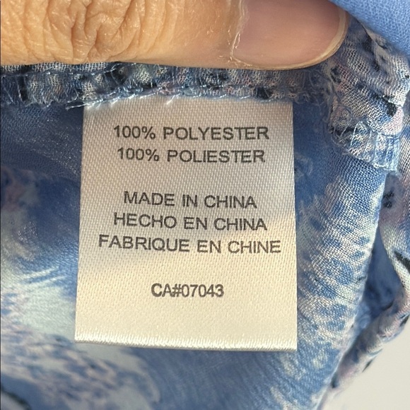 Violet + Claire Blue Turtle Patterned Blouse Sleeveless Size XL - Picture 7 of 12